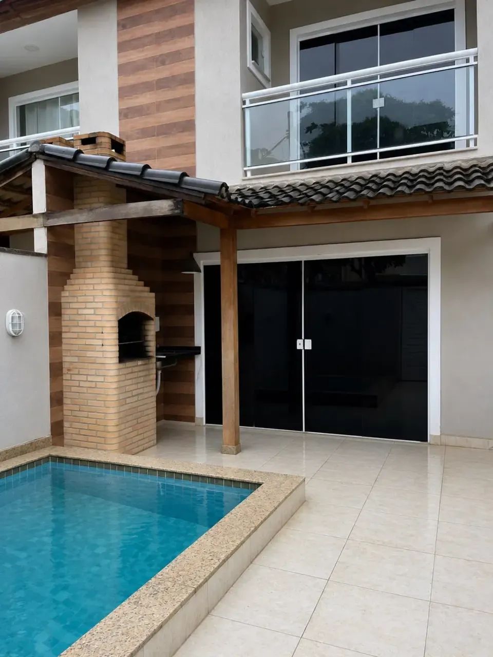 Alugo Casa com Piscina em.Vargem Grande