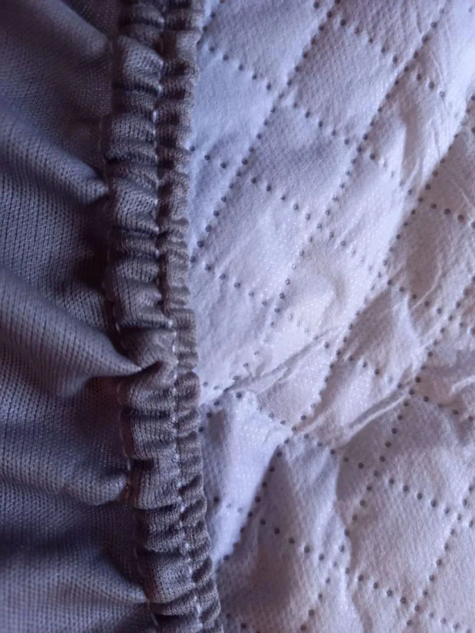 Vendo uma Capa de Colchão Casal Impermeável  - Foto 3