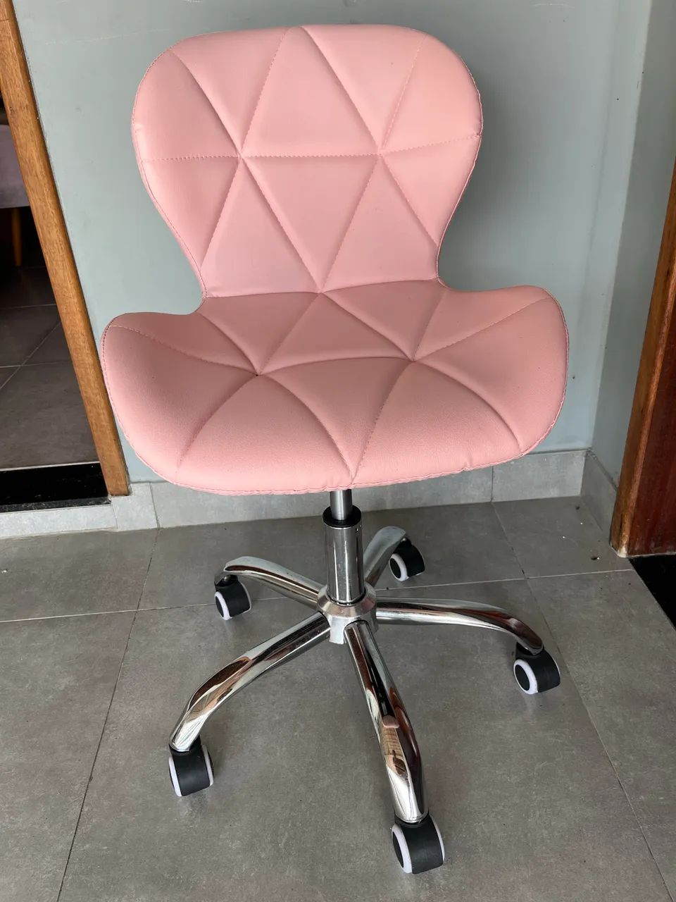Cadeira Eiffel Slim Giratória com Estofado Penteadeira Base Cromada Evolux - Foto 5