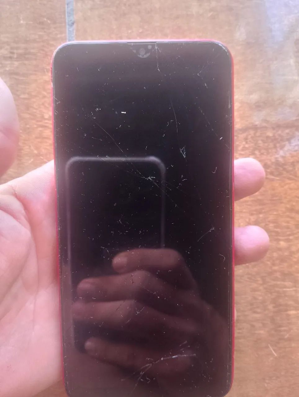 Vende-se celular só está com pequena vária na tela trocado mais funciona perfeitamente 