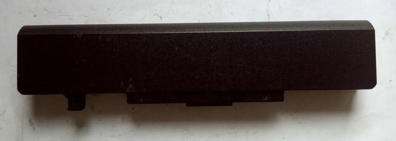 Bateria para Lenovo Thinkpad E430 e outros - usada.