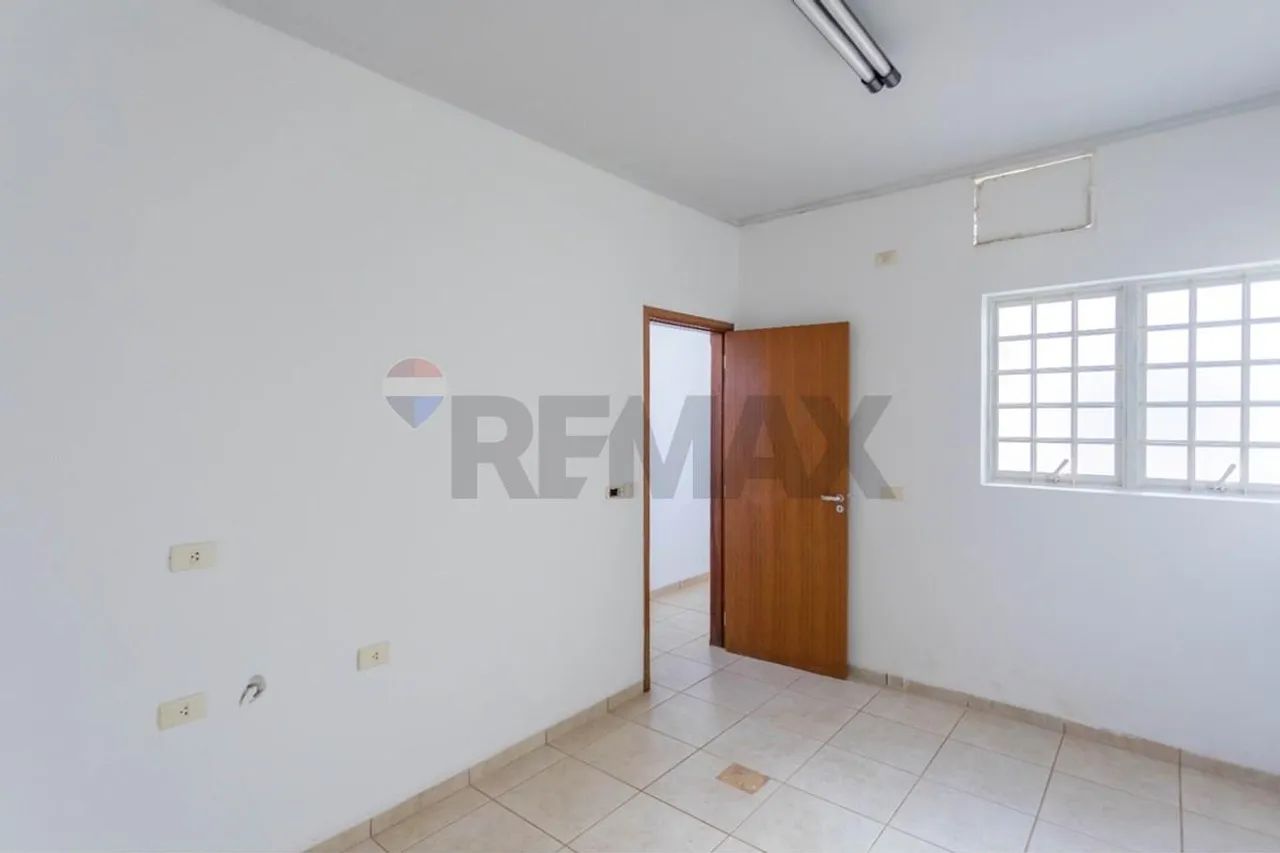 OPORTUNIDADE PARA CLÍNICAS, CONSULTÓRIOS COM MORADIA EM JABOTICABAL - Foto 5