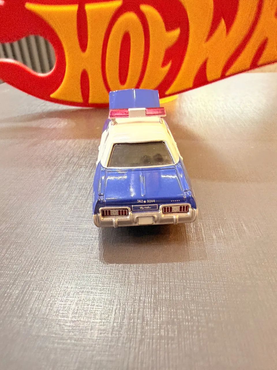1977 Dodge Royal Monaco 1:64 Greenlight Sexta-feira 13 (Friday the