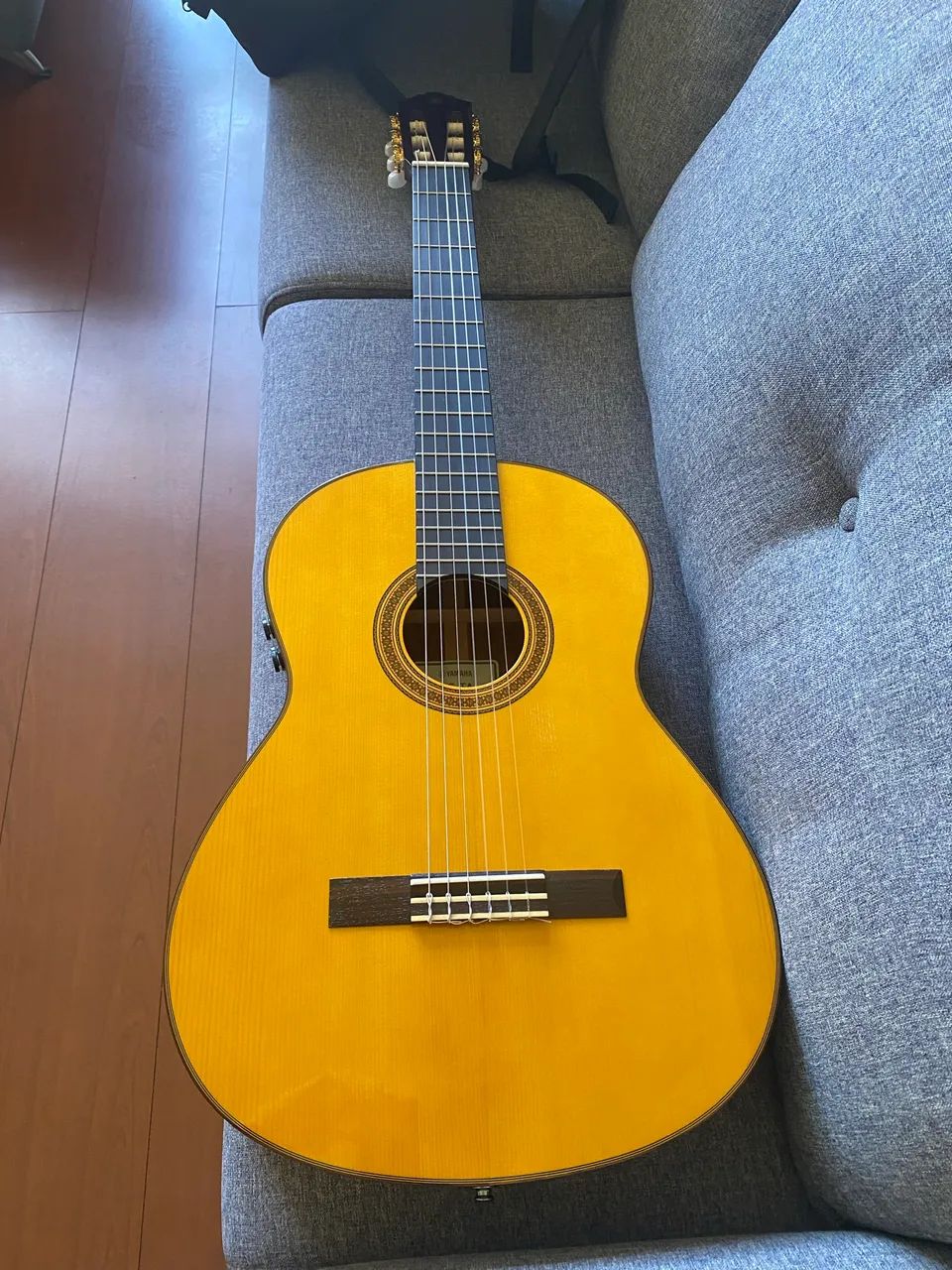 Violão Yamaha Transacoustic CGTA (efeitos de chorus e reverb) - Foto 2