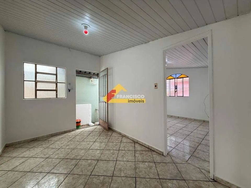 Casa para aluguel, 3 quartos, Centro - Divinópolis/MG - Foto 2