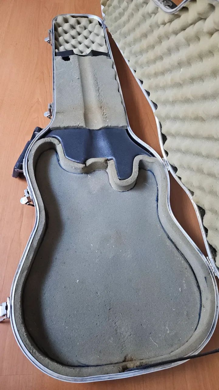 Case SKB Guitarra - Foto 4