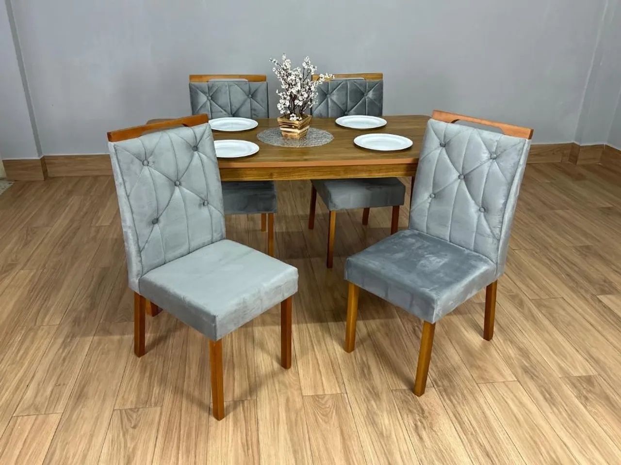Mesa de Jantar 120x80 com 4 Lugares Veludo Cinza  - Foto 3
