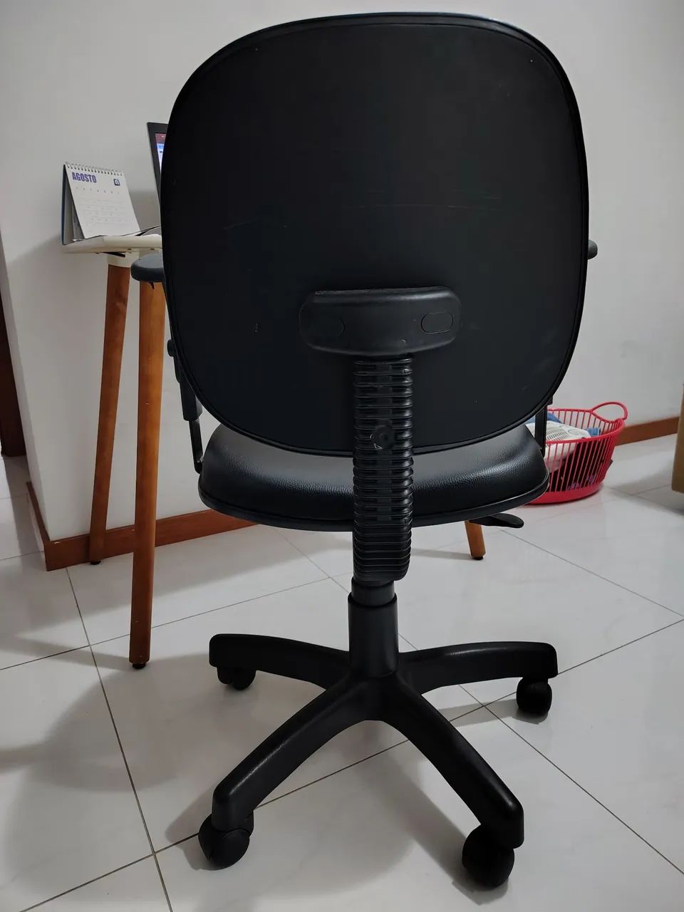 Cadeira escritório giratória 