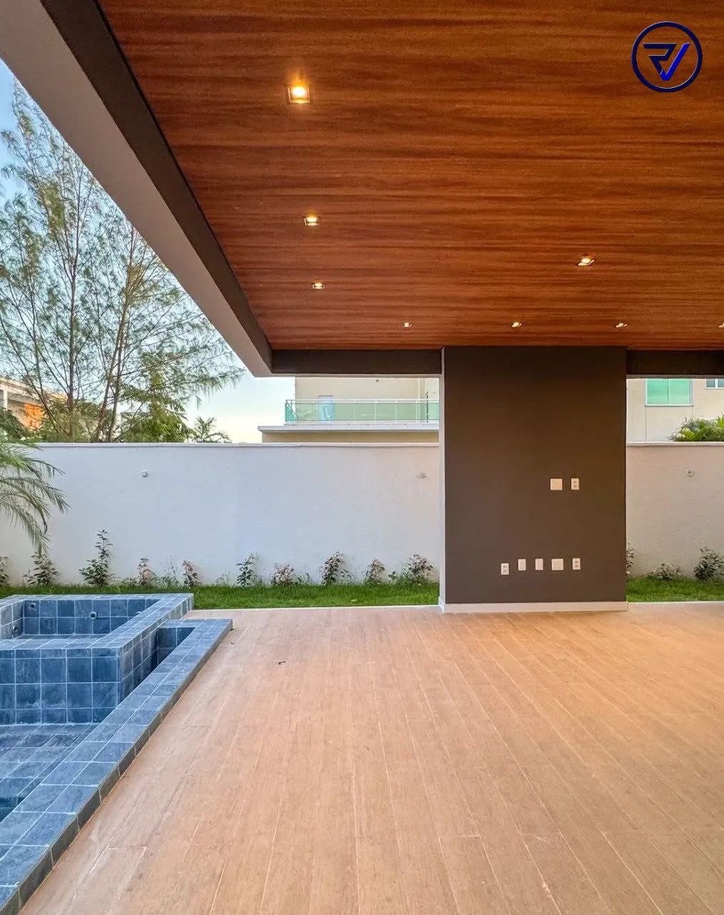 Casa Duplex no Terras 01 - Frente Praça!!! - Foto 5