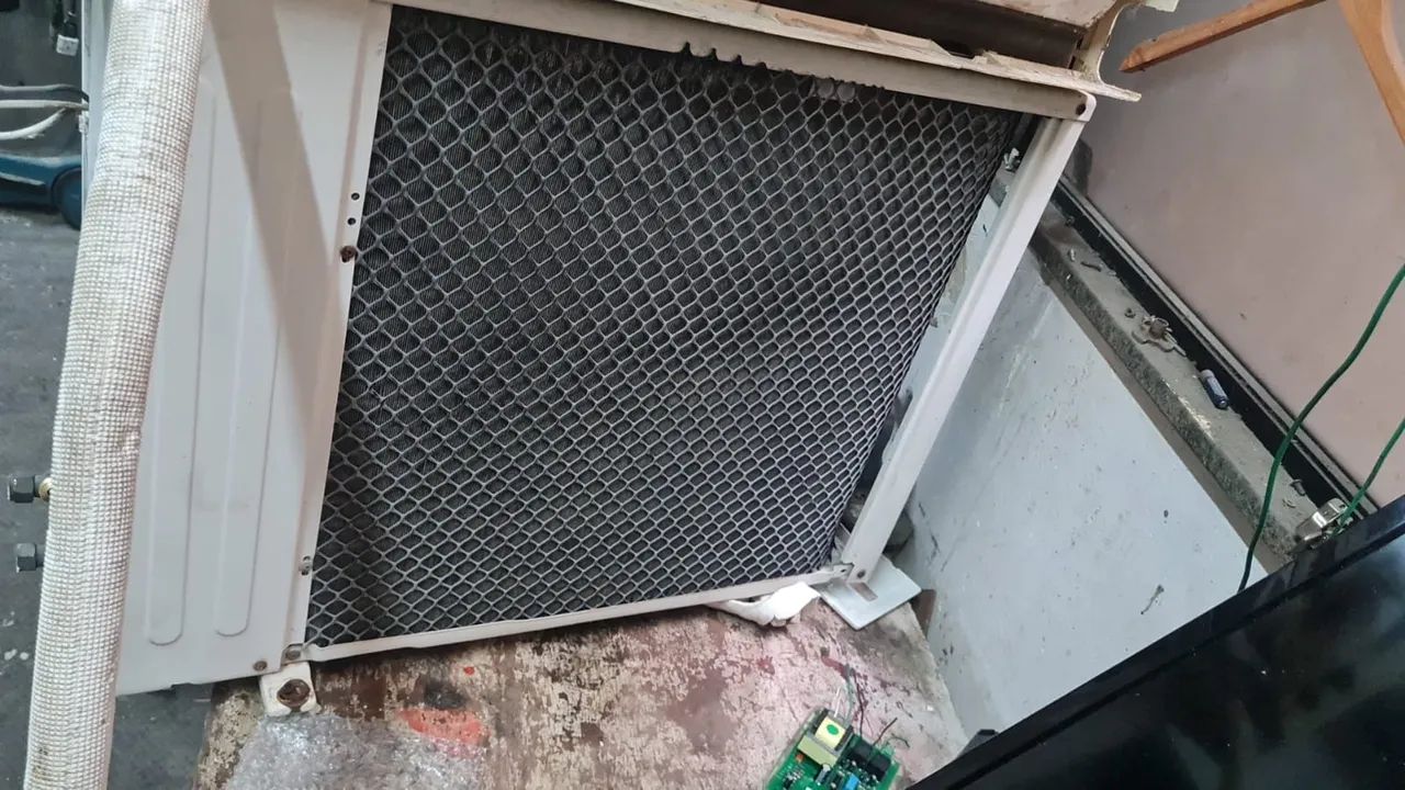 Ar Condicionado Split Springer 9.000 BTUs 220V - Usado