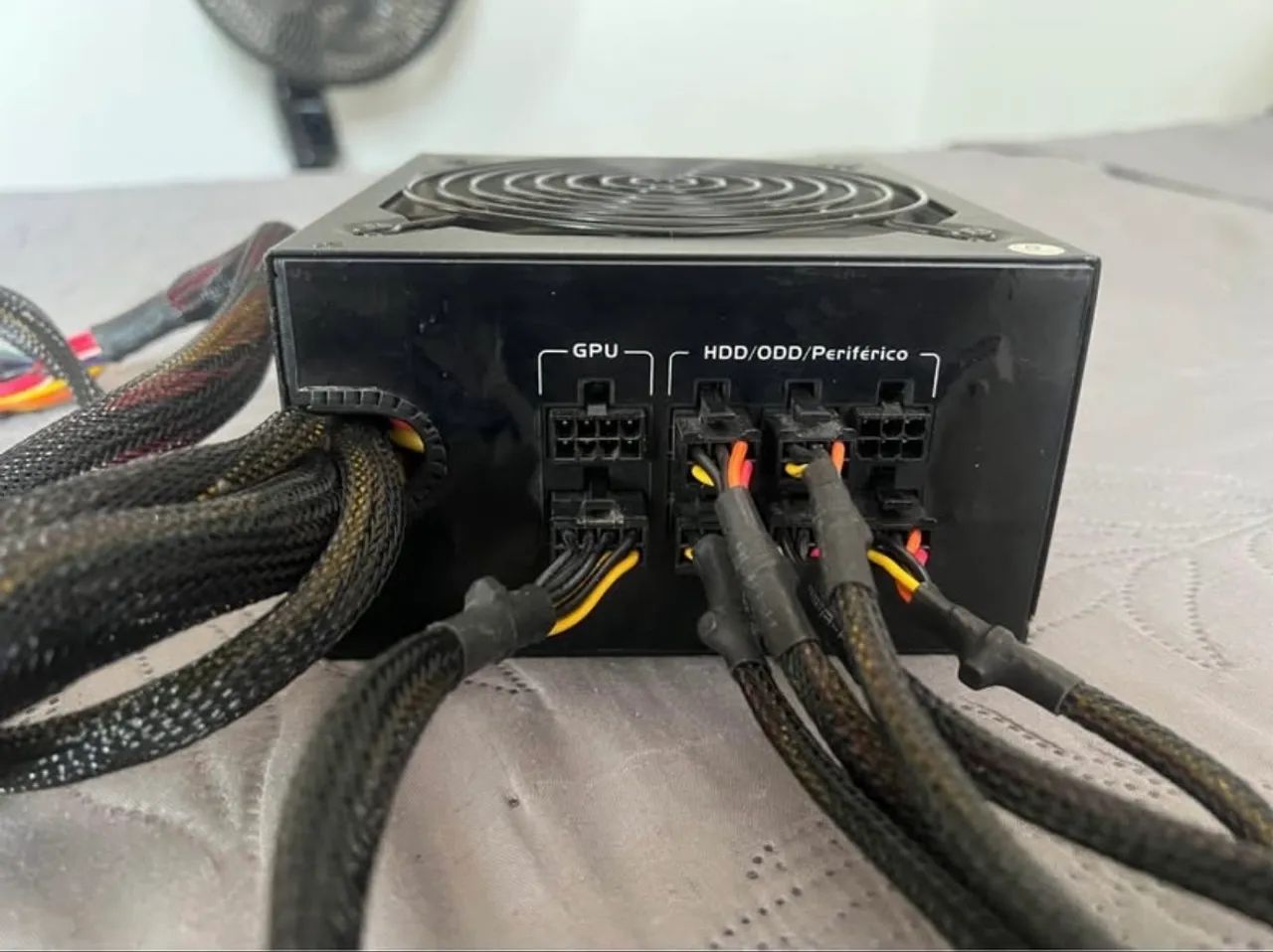 [VENDO - DEFEITO] Fonte C3 Tech 850w SemiModular 80Plus - Foto 5