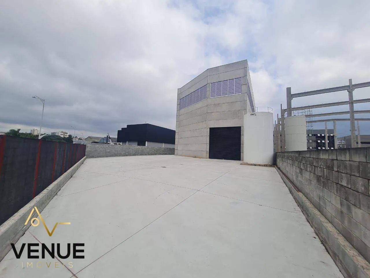 Galpão industrial para locação no Centro Industrial Dellapar I  Arujá/SP - Foto 11