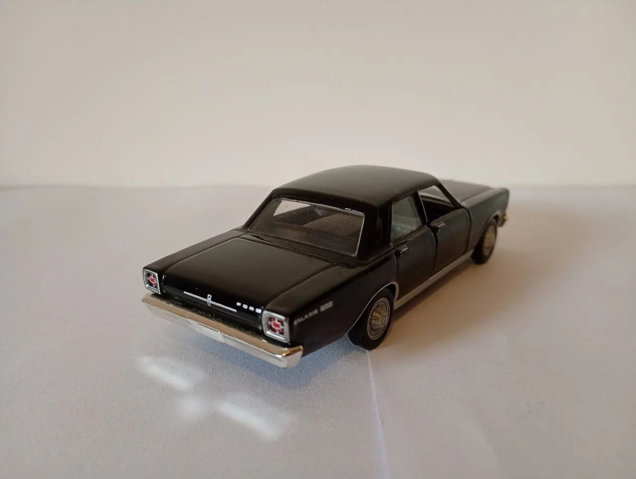 Miniatura - Ford Galaxie 500 - Foto 3