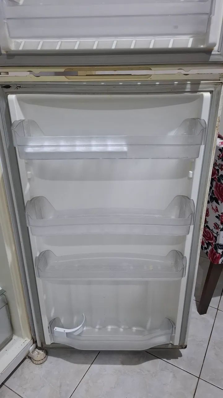 Geladeira Brastemp 410l, Funcionando Perfeitamente  - Foto 3