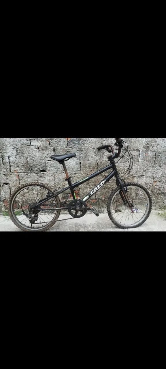Vendo bicicleta aro 20, com macha!