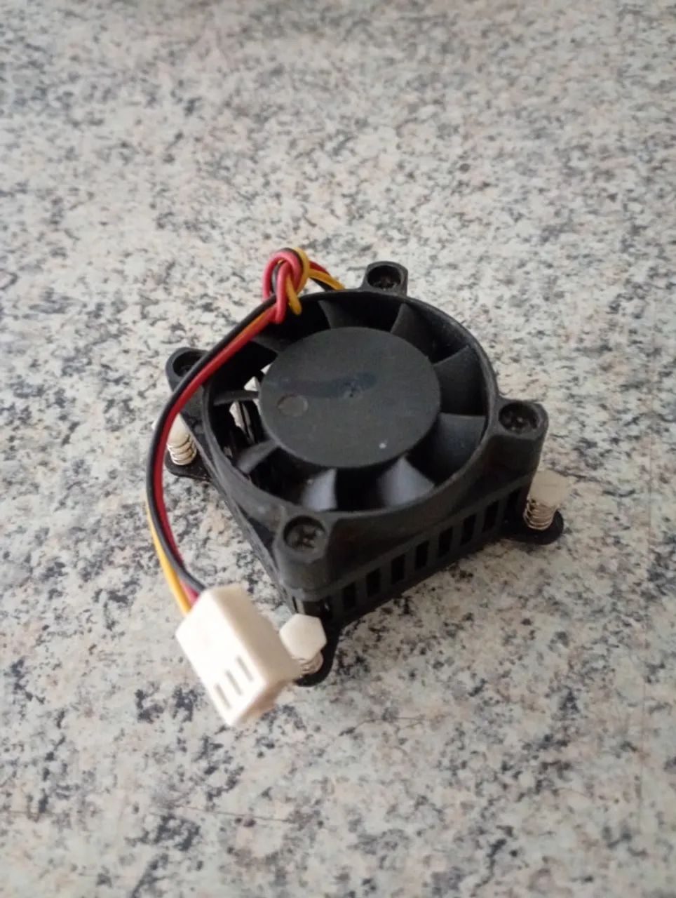 Cooler ventilador 12v 40x40X20com plug para placa.