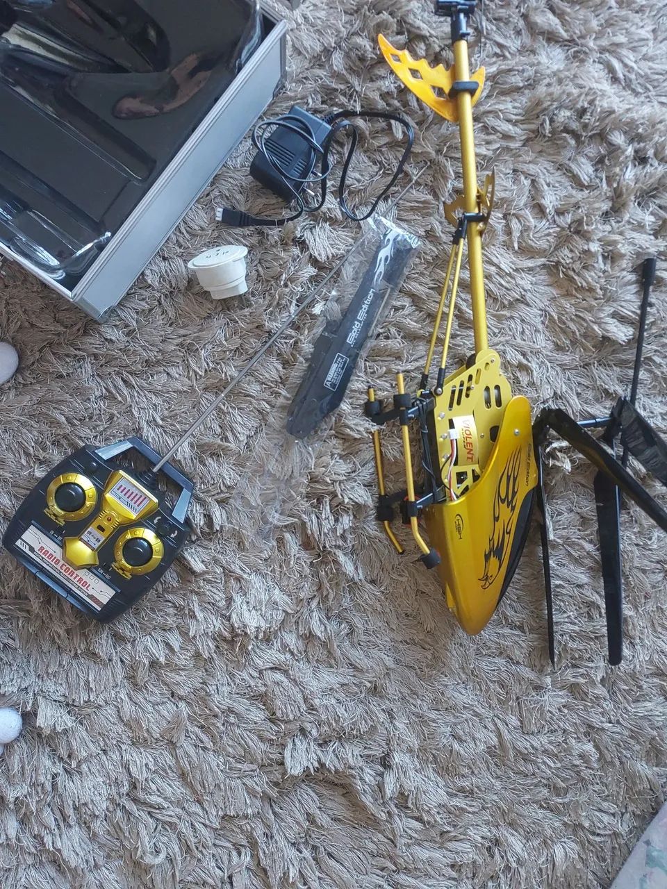 Helicóptero de controle remoto de ferro - Foto 2