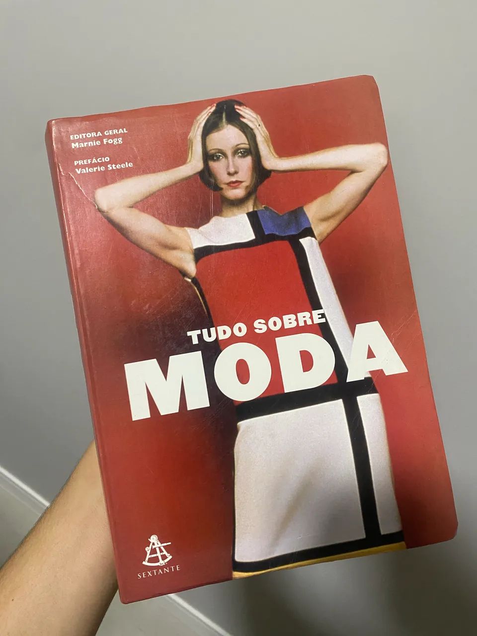 Book: Everything About Fashion