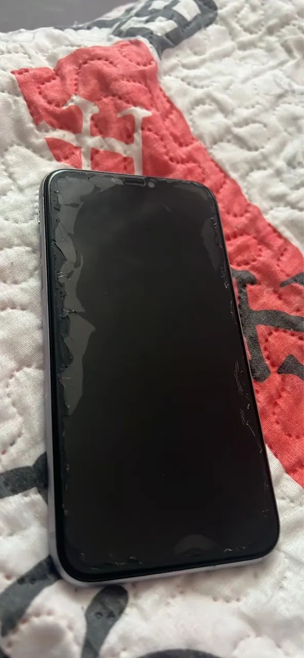iPhone 11  - Foto 2