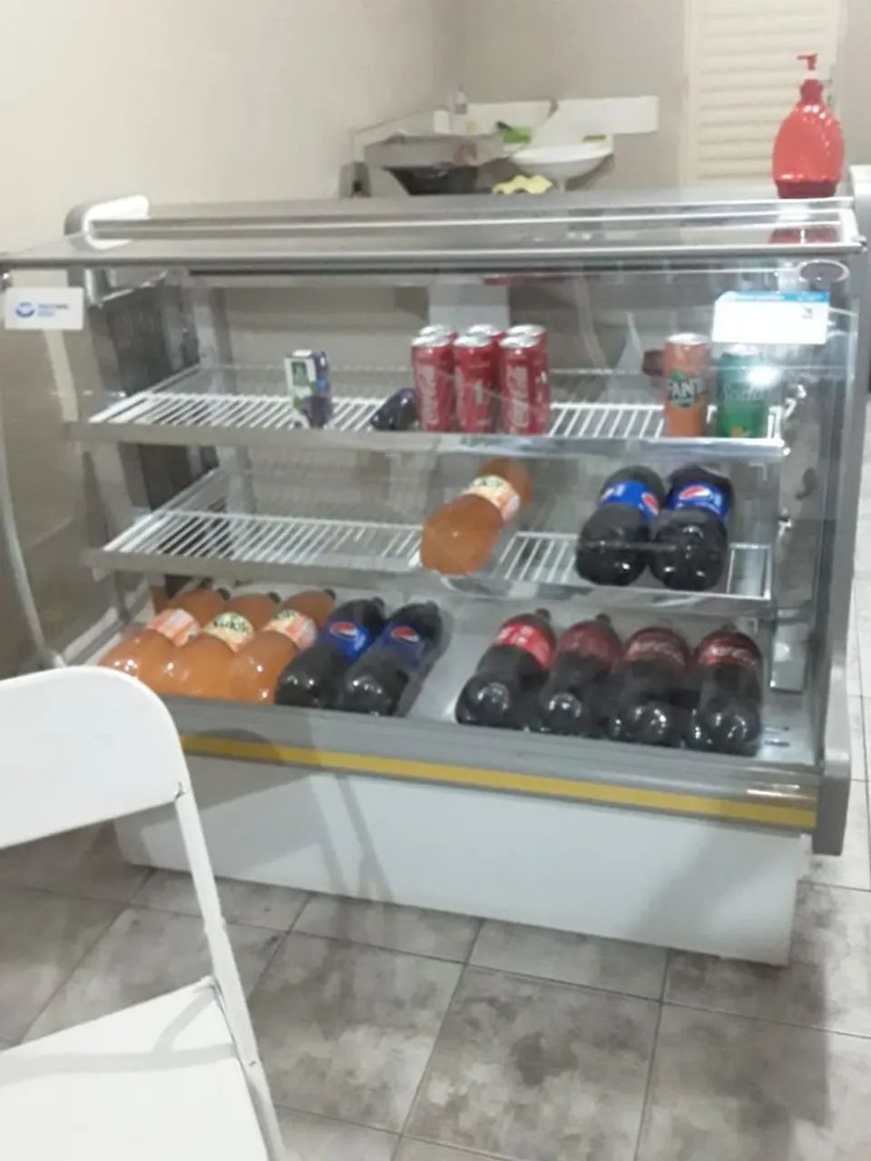 Vitrine refrigerada - ÓTIMO ESTADO  - Foto 2