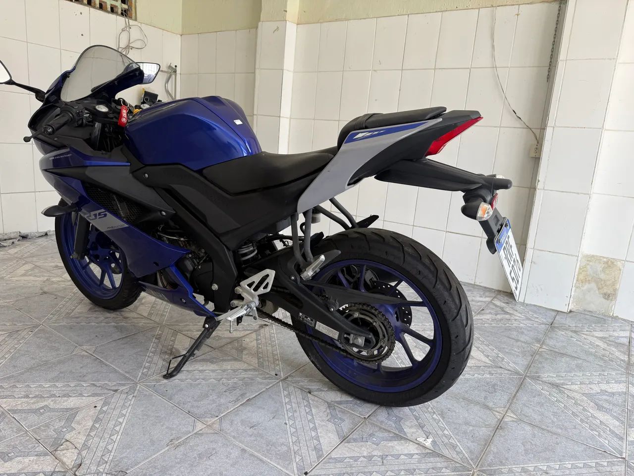 R15 abs 2024