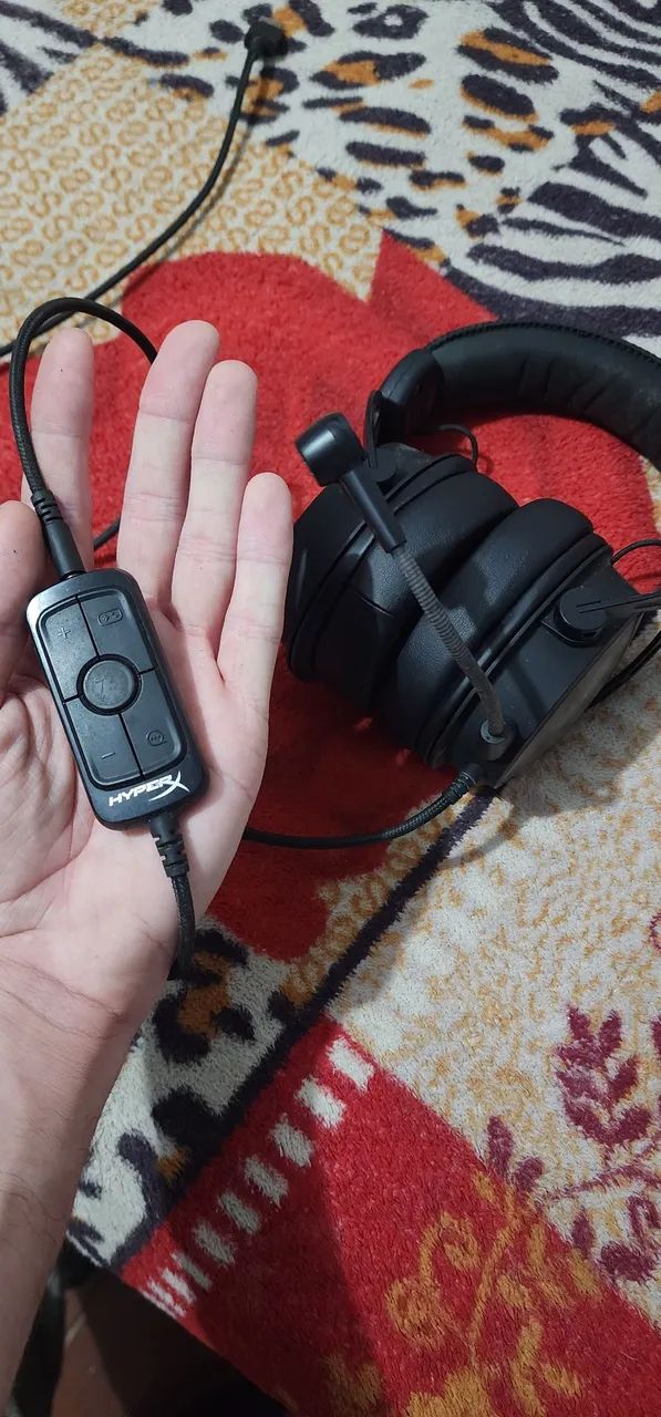 Headset profissional Cloud S Alpha com controle de Surround 7.1 - Foto 5