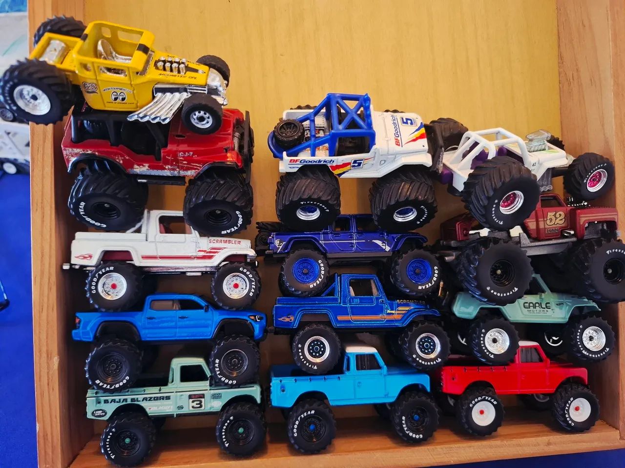 Miniaturas 1:64 customizadas lote exclusivo com 13 minis Top!!!Oportunidade!!! - Foto 4