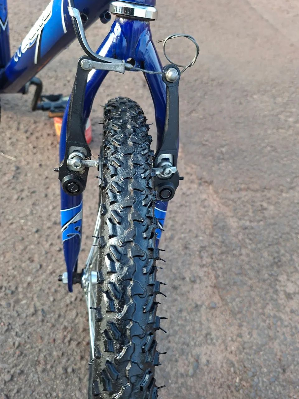 Bicicleta infantil aro 20 Revisada só pegar e andar.  - Foto 2