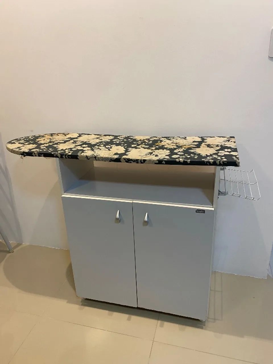 Tábua/móvel de passar roupa - Foto 2