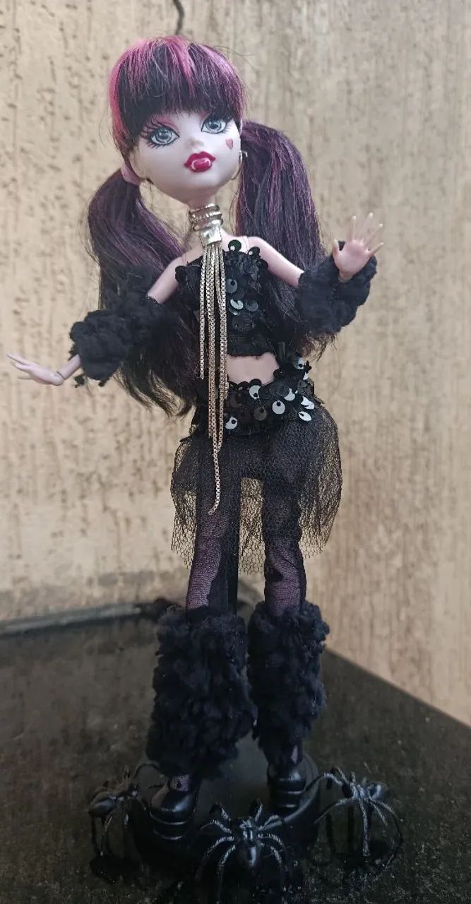 Monster hight Draculaura 