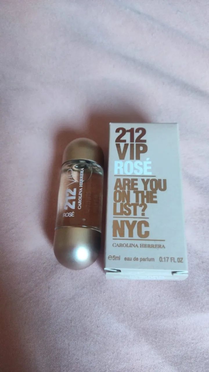 Perfume Original 212 VIP Rosé 5ml Miniatura Importada Feminina