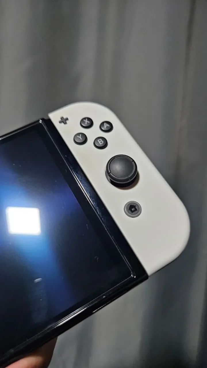 Nintendo Switch 1 OLED + Controle + Case - Foto 2