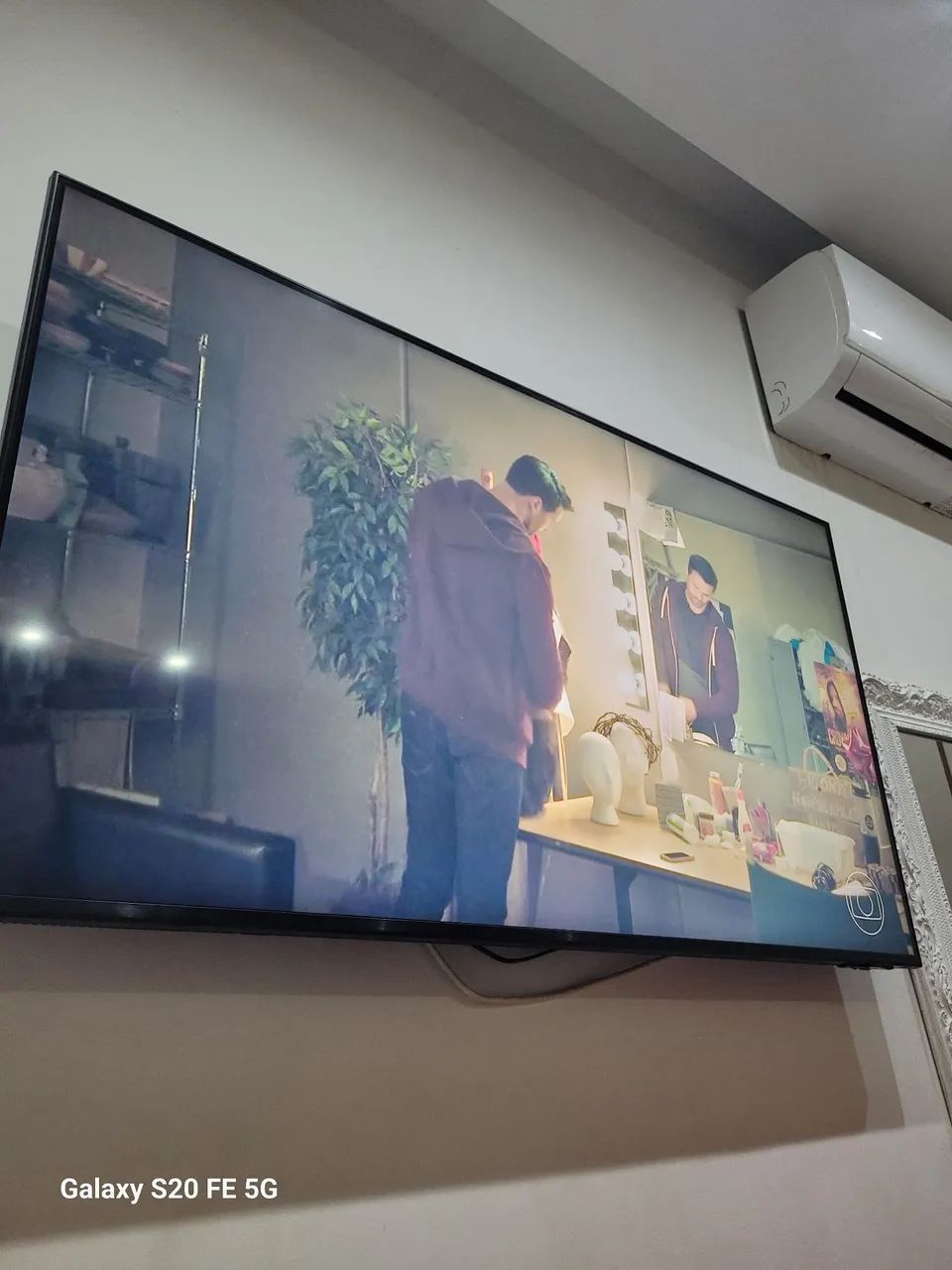 Vende se uma TV Samsung cristal 50 polegadas 