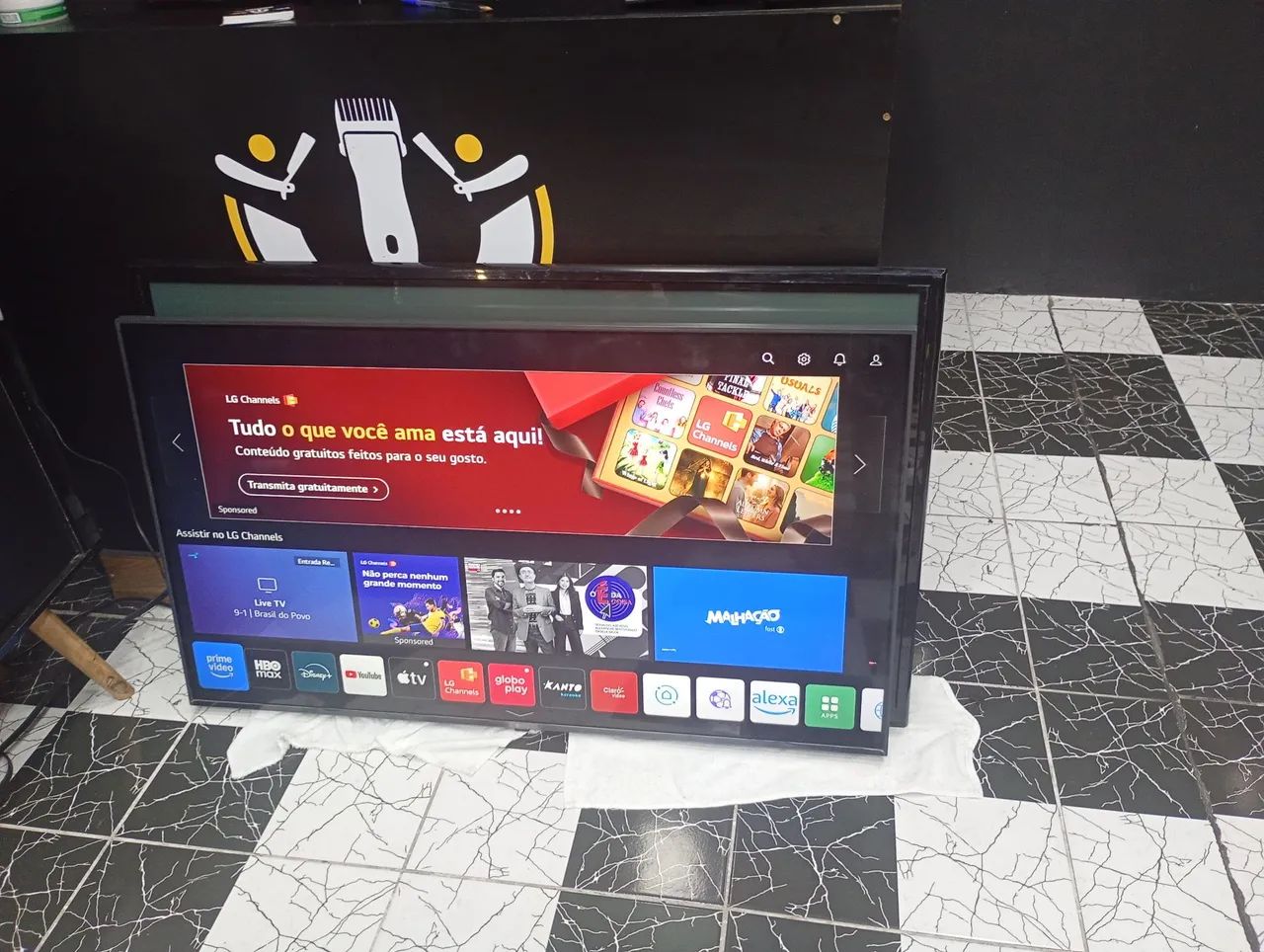 Vendo Smartv LG 50 polegadas top 4k borda infinita com comando de voz e vídeo game 4k  - Foto 3