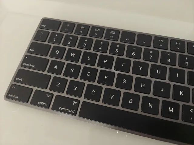 Apple Magic Keyboard Numpad Wireless (muito conservado) - Foto 3