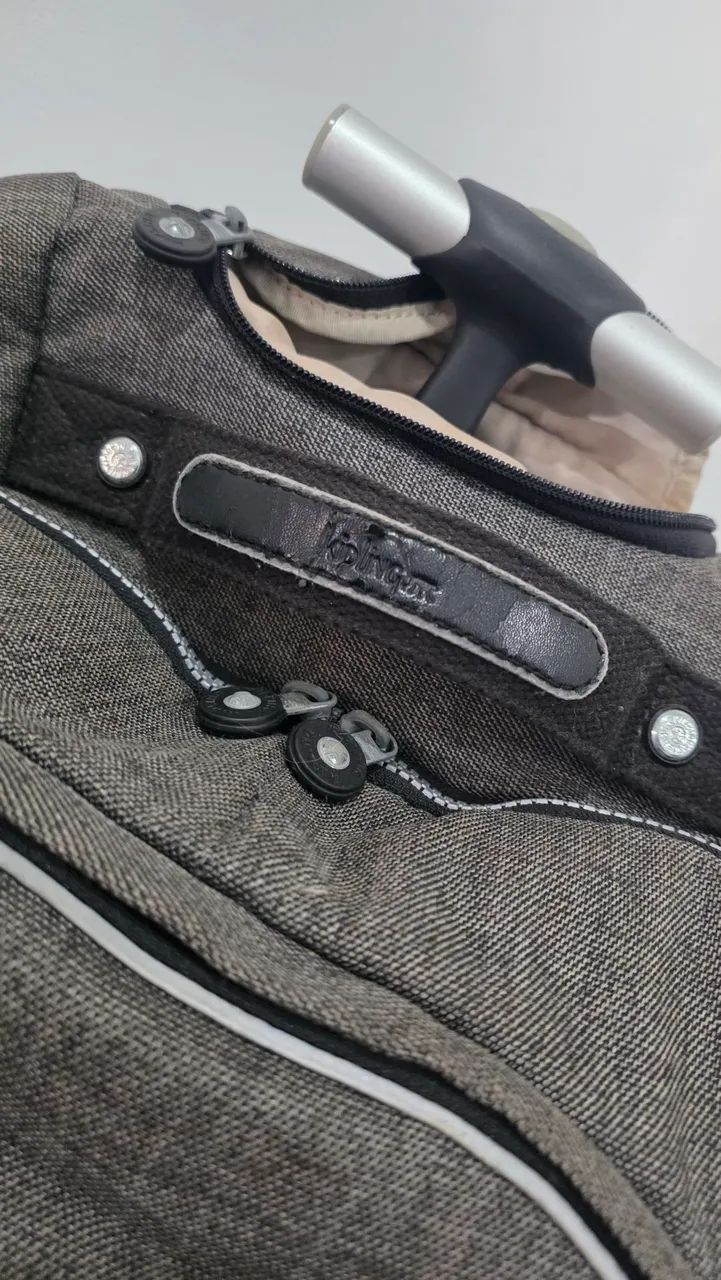 Mochila Kipling cinza - Foto 2
