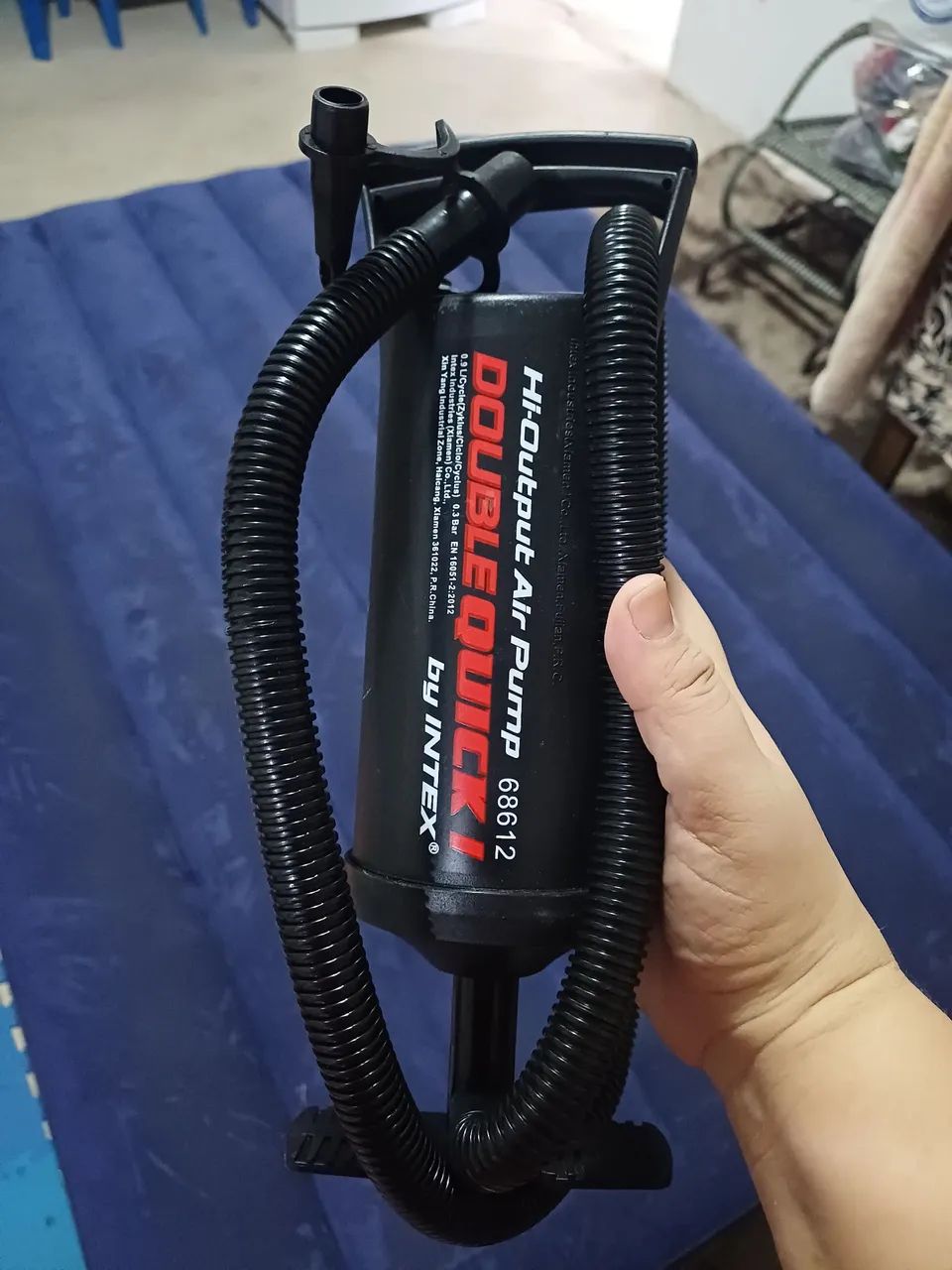 Vendo colchão de casal inflável da marca intex  - Foto 2
