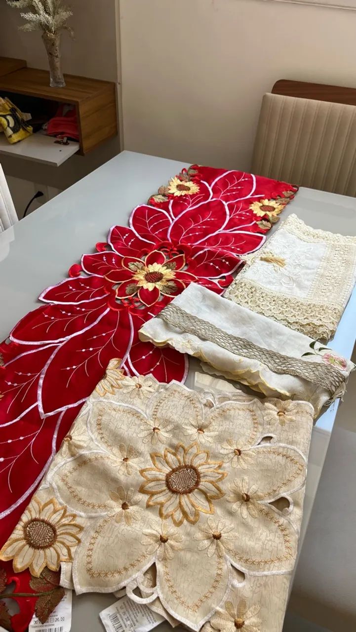 Mesa com 4 cadeira  - Foto 3