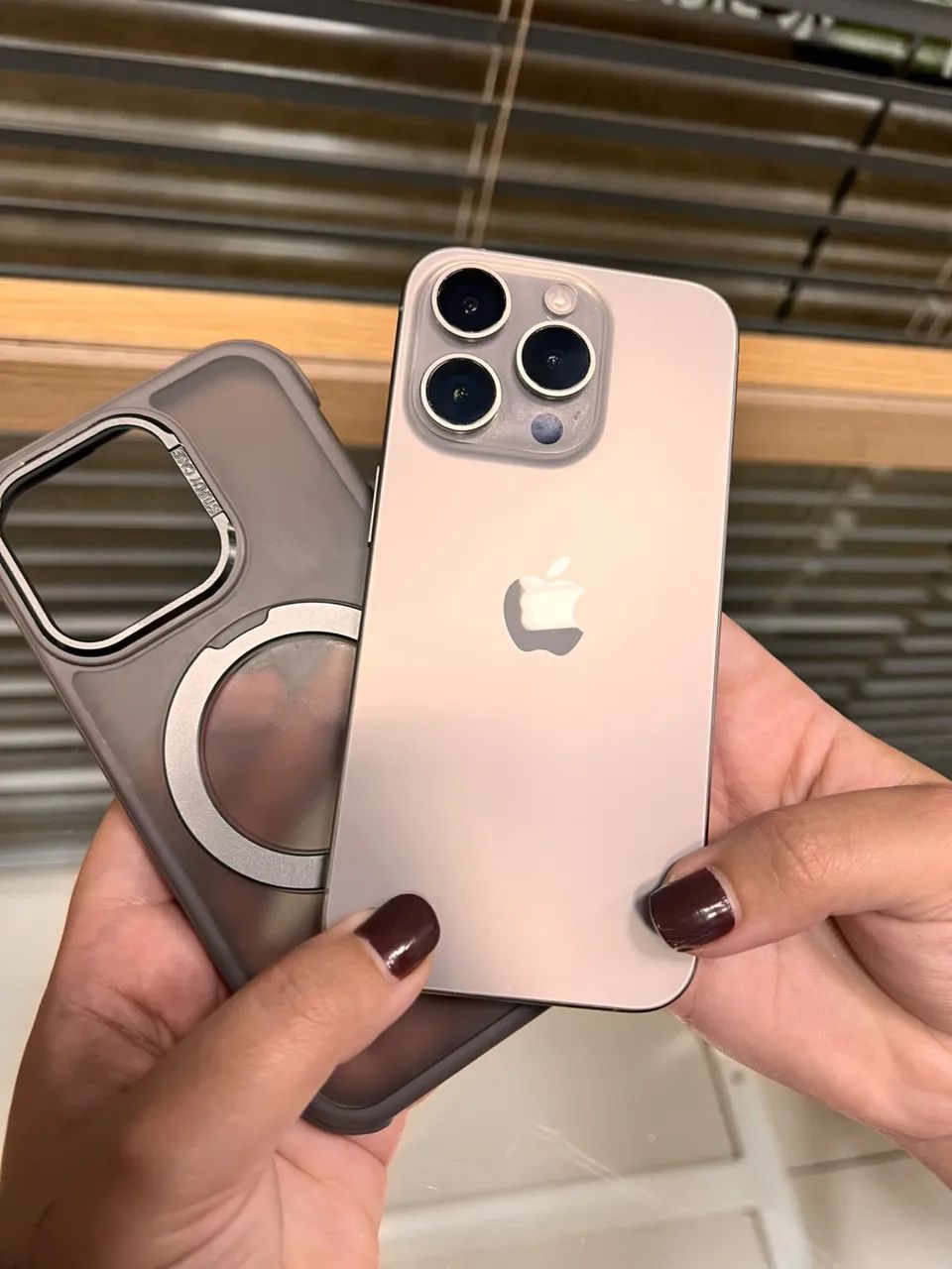 iPhone 15 Pro 256 - Foto 3