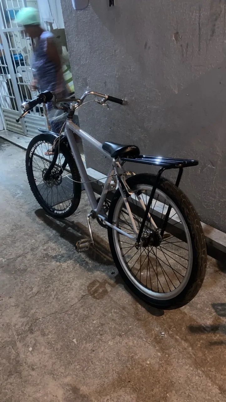 Bike montadinha aro 26  - Foto 3