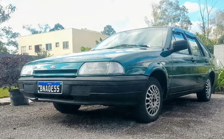 Ford Versailles 1993