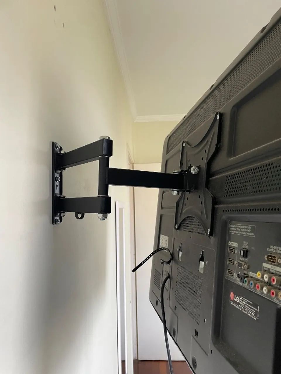 TV LG SMART 37? COM SUPORTE RETRATIL - Foto 2