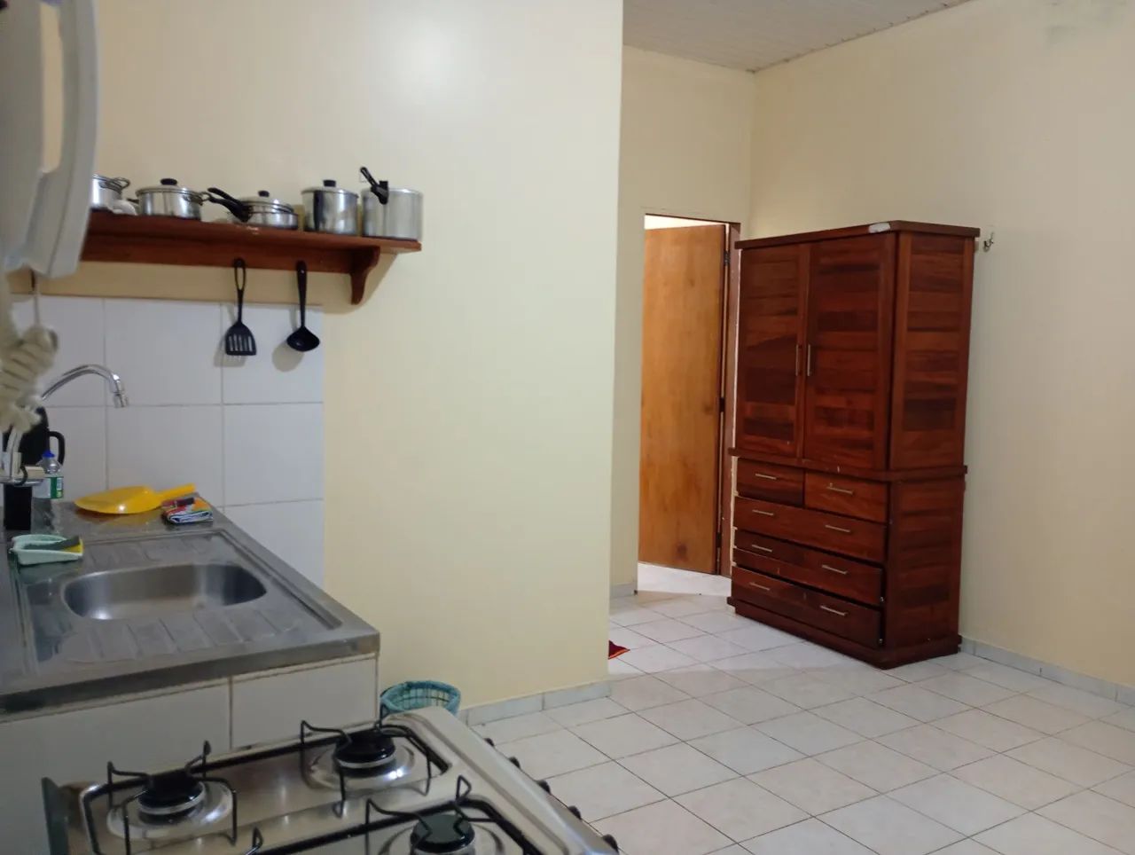 Suíte toda mobiliada com ar condicionado  - Foto 8