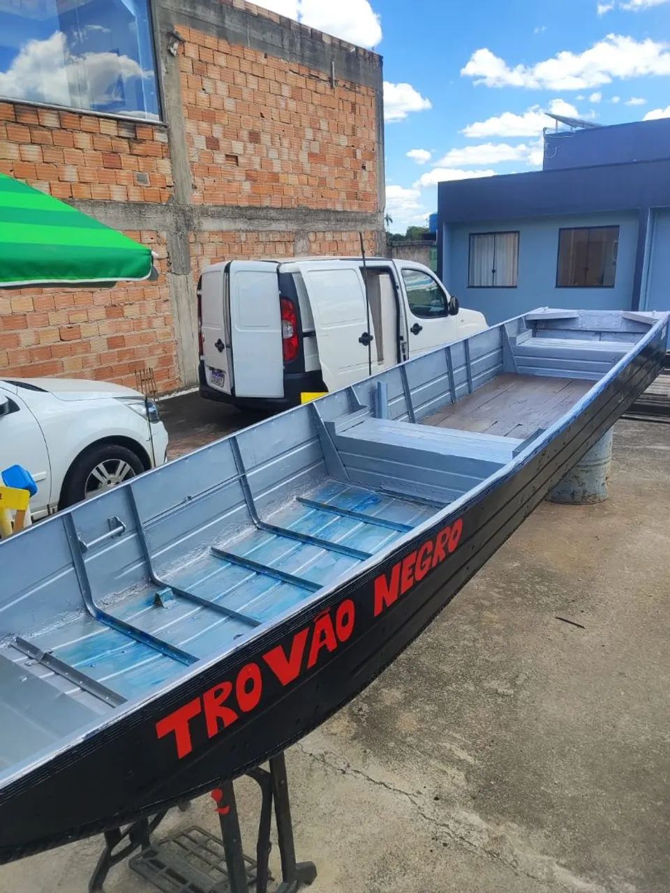 Barco 5 metros oportunidade  - Foto 3