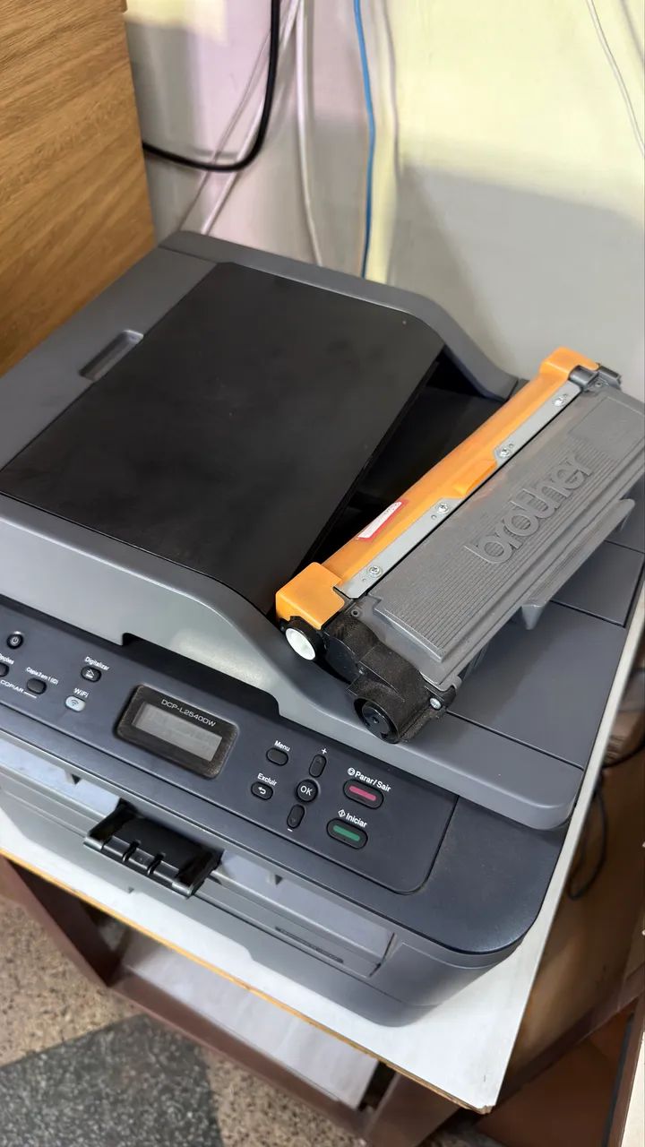 Brother DCP-L2540DW Multifuncional Wi-Fi + 2 Toners Extras - Foto 3