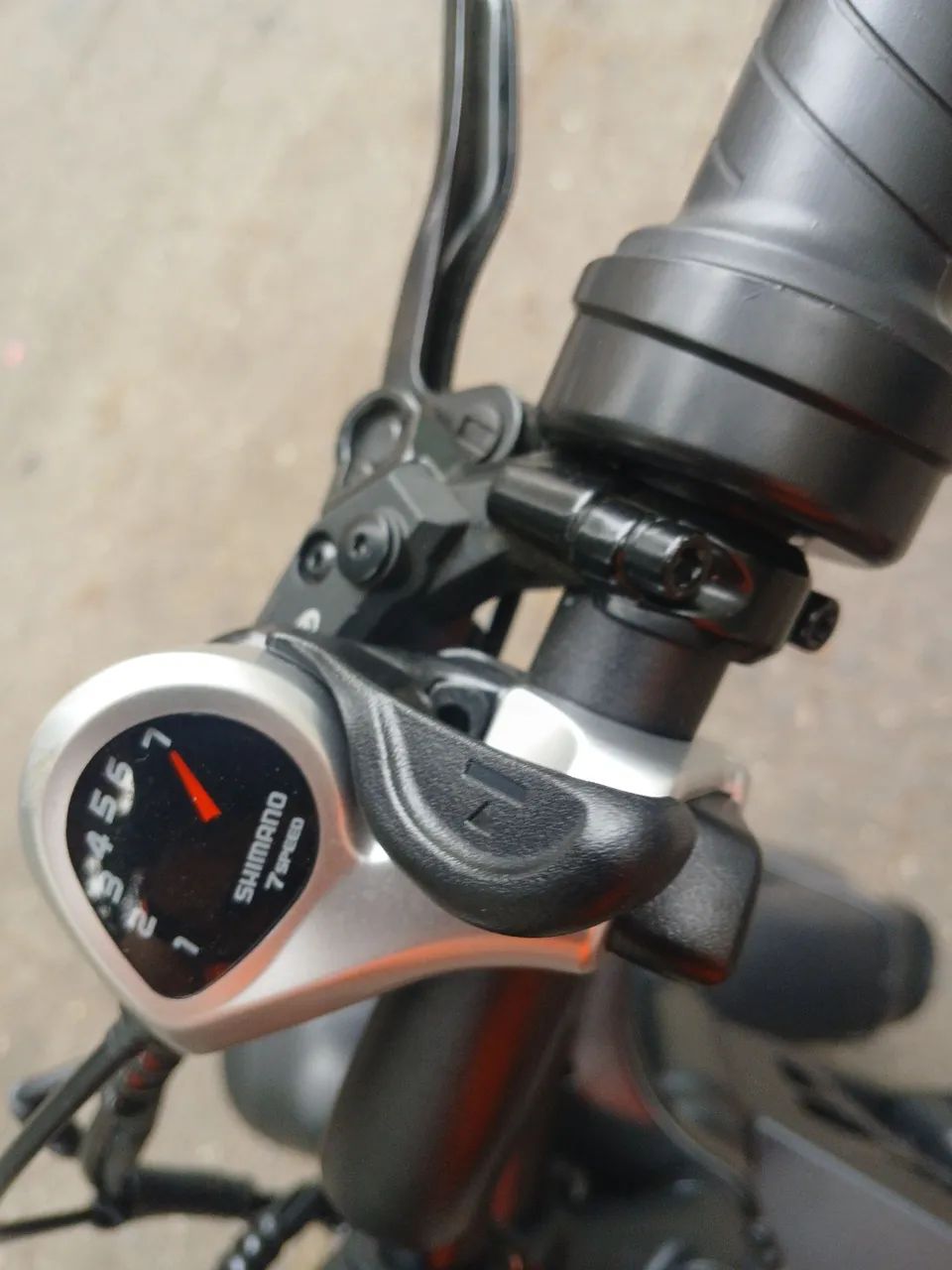  V9 MAX - POTÊNCIA, ESTILO E LIBERDADE!