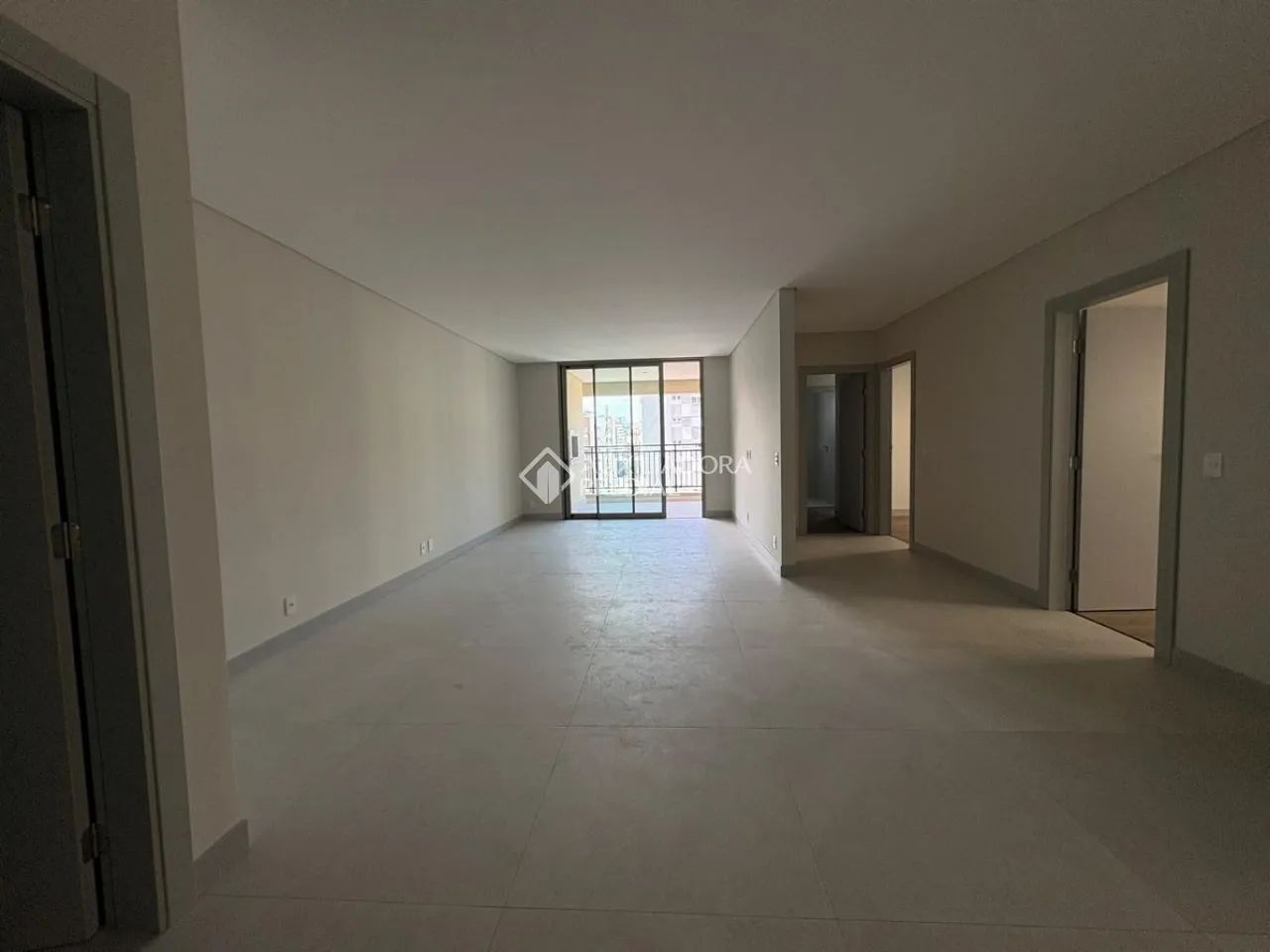 La Premier - 3 Suítes | 2 Vagas | Sacada com Churrasqueira- Av. Trompowsky