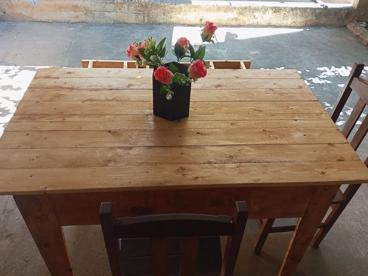 Mesa Rústica de Madeira Maciça. Linda e Resistente - Foto 4