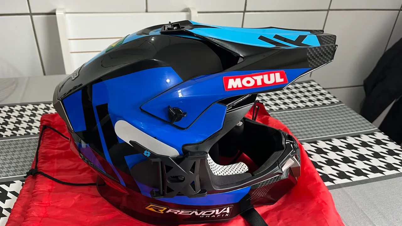 VENDO CAPACETE  CROSS COM OCULOS OAKLEY - Foto 4