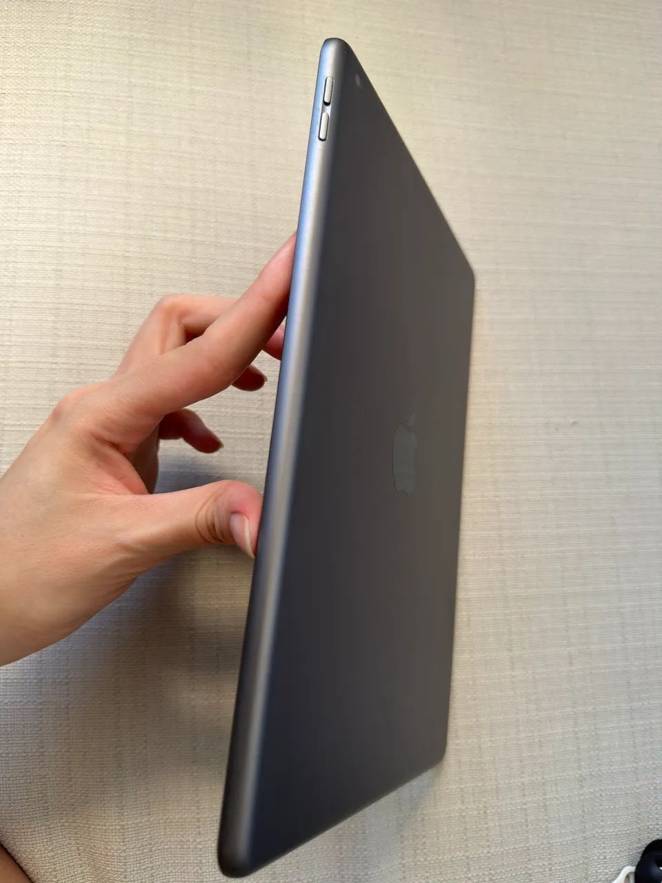 IPAD 8ª GERAÇÃO WI-FI 32GB única dona  - Foto 3